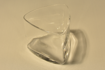 Falatka pohár háromszög (üveg)